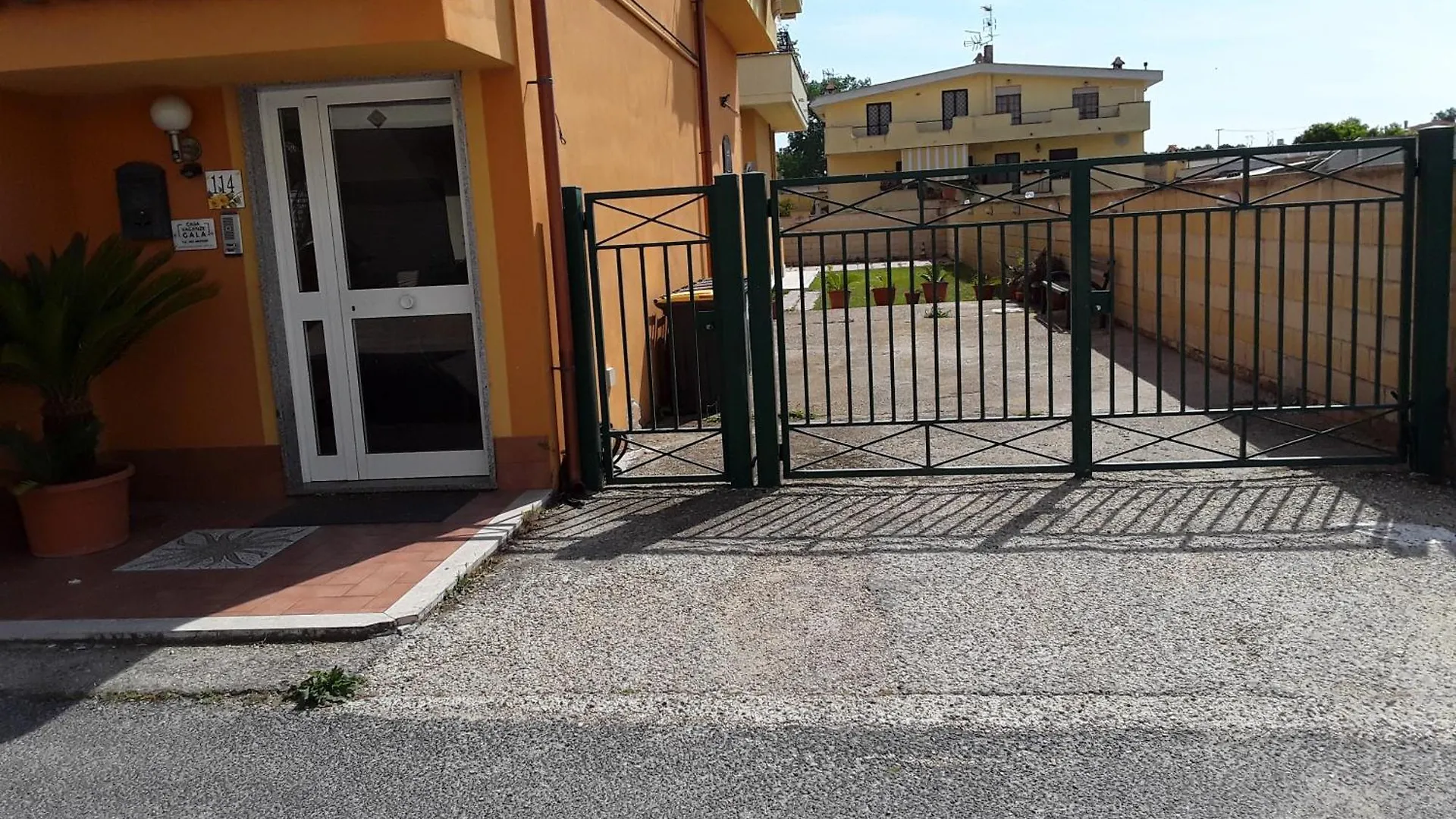 Casa Vacanze Gala Fiumicino Apartment