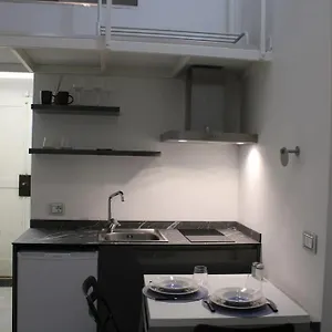 piccolo-loft-a-due-passi-dal-castello.italymilanhotels.net/
