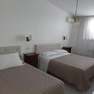  Habitación en casa particular Speedy Guest - Vicino Aeroporto E Fiera